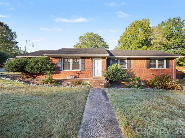 100 Amy Ct, Gastonia, NC 28052