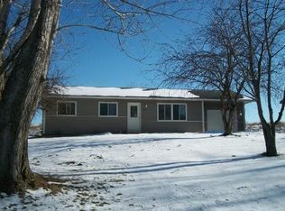 1620 Southhaven Dr S, Cambridge, MN 55008