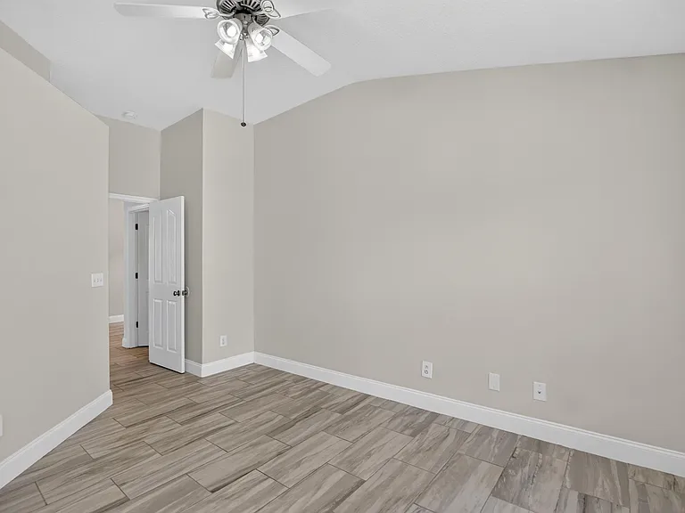 1434 Hatcher Loop Dr — Photo 14