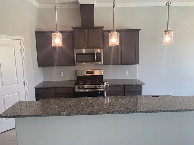 1538 Oak Hill Dr — Photo 7