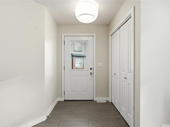 4th image of UNIT 801-1015 Patrick CRESCENT