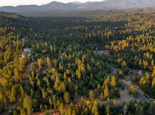 192 Needlewood Dr, Grants Pass, OR 97526