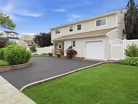 2nd image of 2461 Riviera Lane