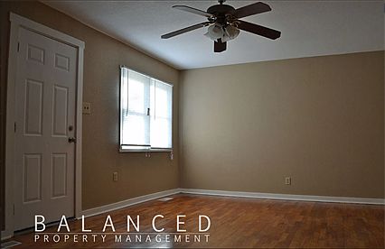 3rd image of 2815 SE Minnesota Ave #2815MIN