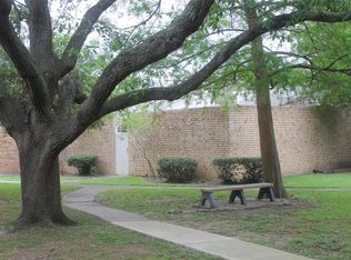 66 Chervil Cmn, Lake Jackson, TX 77566