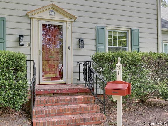 5th image of 21 Holly Dr