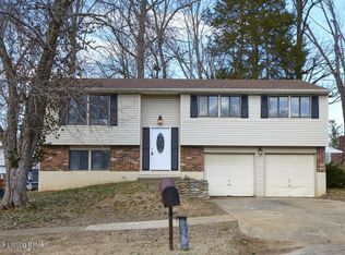 6305 Mandeville Rd, Louisville, KY 40228