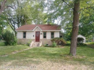 825 Brisbin St, Anoka, MN 55303