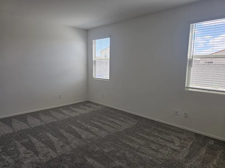 1447 W Pima Ave — Photo 17