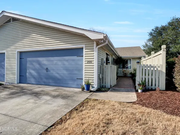 200 Inland Greens Circle, Wilmington, NC 28405