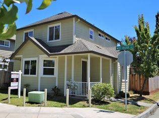 754 Zuur St, Santa Rosa, CA 95401