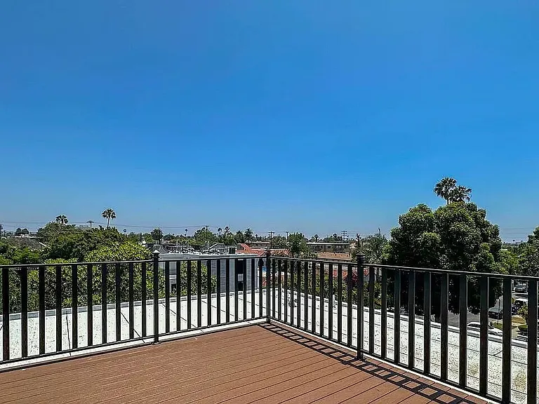 849 N Alta Vista Blvd — Photo 25