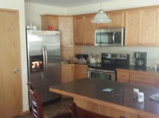 905 6th Ave W, Williston, ND 58801