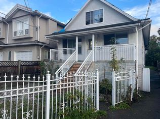 4904 Rupert St, Vancouver, BC V5R2J8