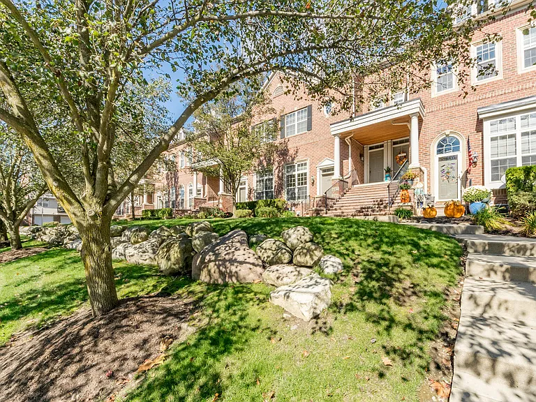 695 River Park Village Blvd — Photo 11