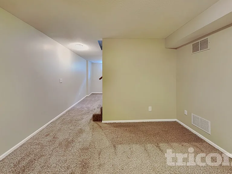 14661 W 142nd Ct — Photo 18