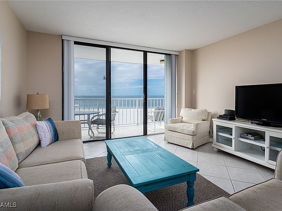 5th image of 260 Seaview Ct APT 1605