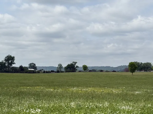 252 Moore Cove Rd, Quebeck, TN 38579