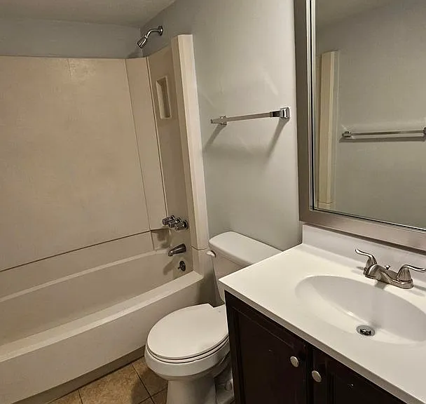 8006 Briardale Dr — Photo 16