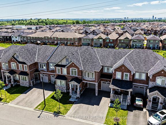 3rd image of 1031 Cameo St