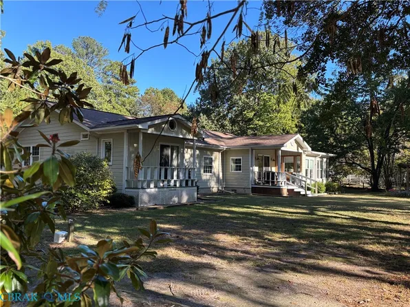 372 Todds Creek Ln, Mathews, VA 23109
