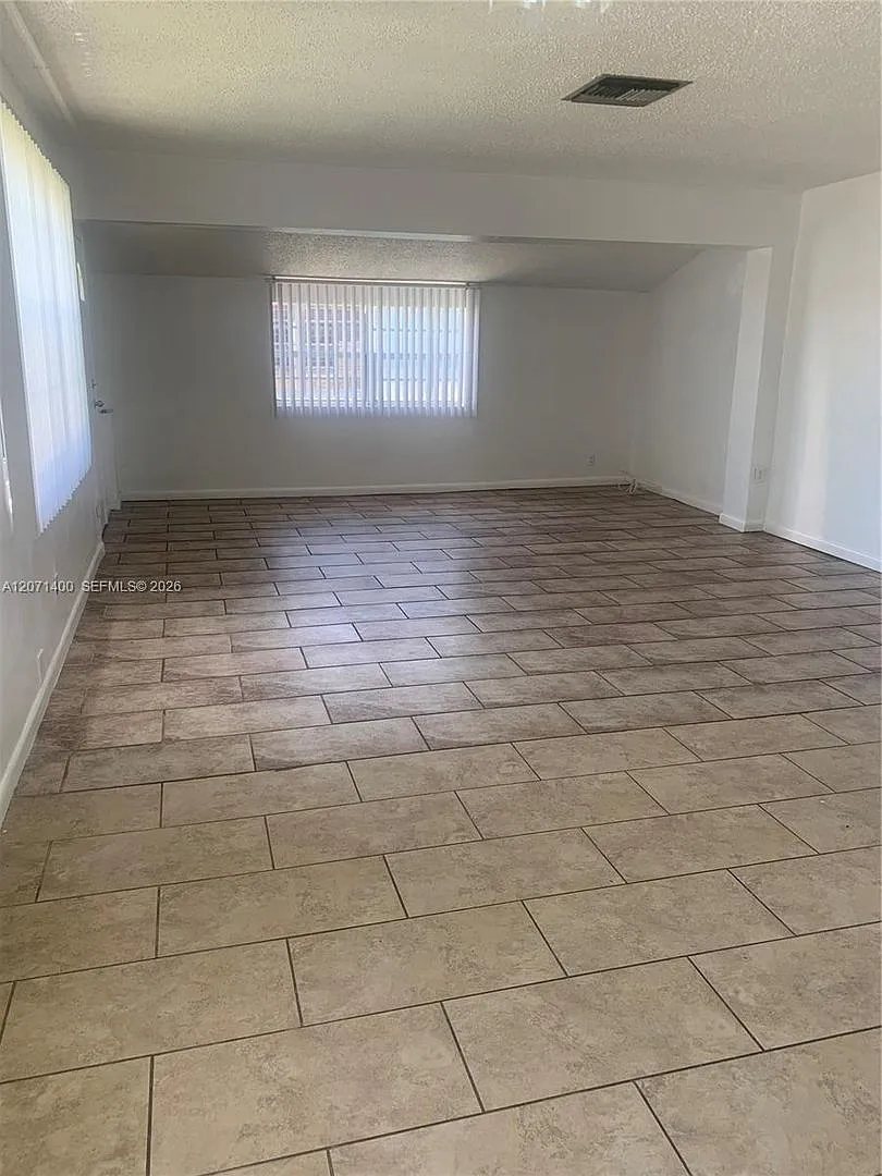 4501 SW 25th Street 0, West Park, FL 33023 - 4303 — Photo 2
