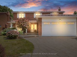 1892 Beechknoll Ave, Mississauga, ON L4W2G3