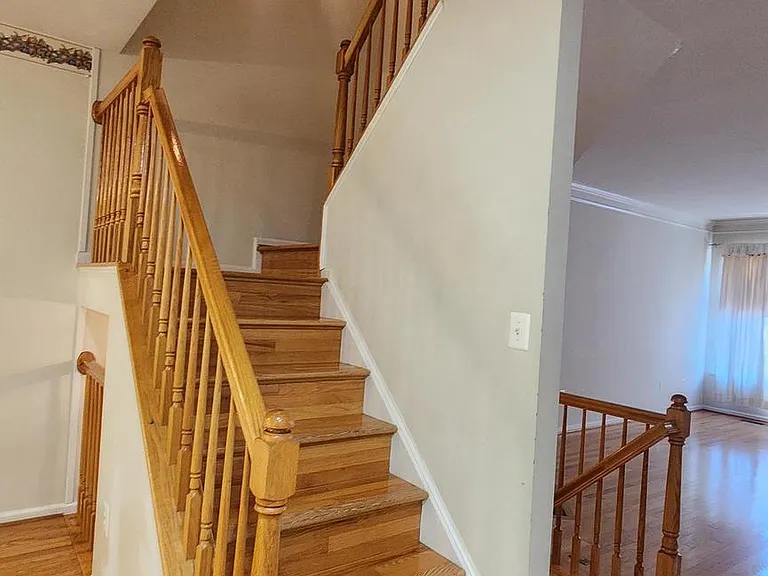 7719 Sullivan Cir — Photo 13