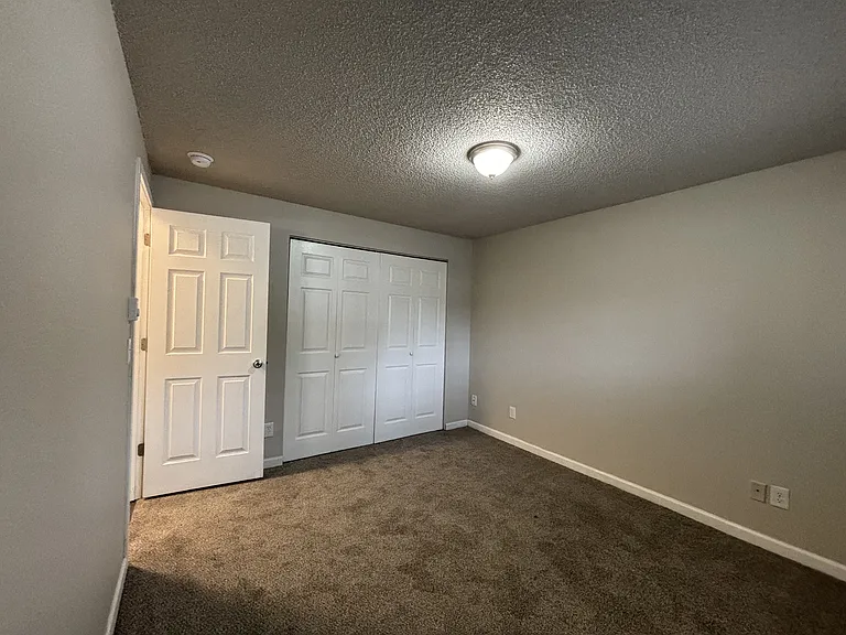 Bridgeporter Apartments — Photo 20