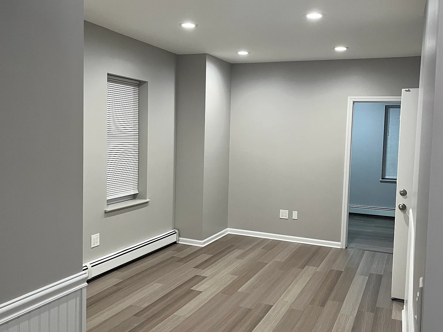 3 bed, 900 sqft, $3,000 — Photo 1
