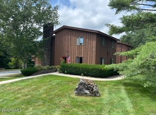 53 Churchill Crst #53, Pittsfield, MA 01201