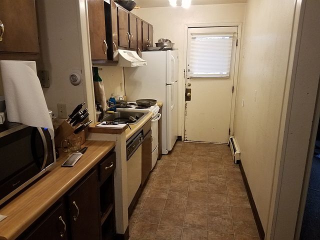 2228 Canyon Blvd. #2W - kitchen
