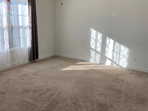 4th image of 2037 Stephanie Ct