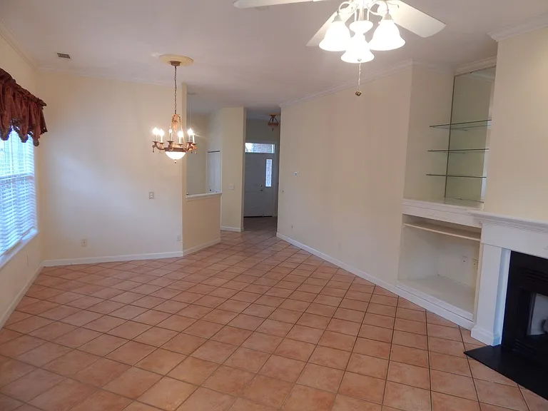 4315 Stratton Village Ln — Photo 5