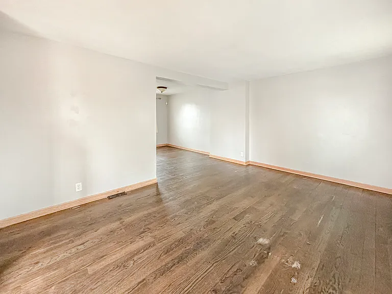 5156 W 63rd Pl — Photo 5