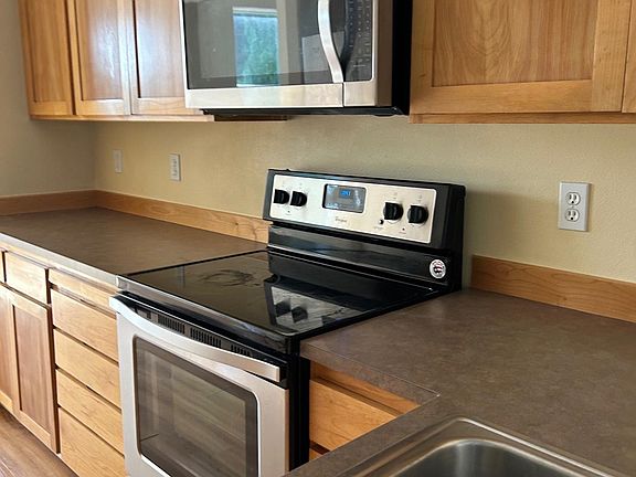 Kitchen Sink and stove