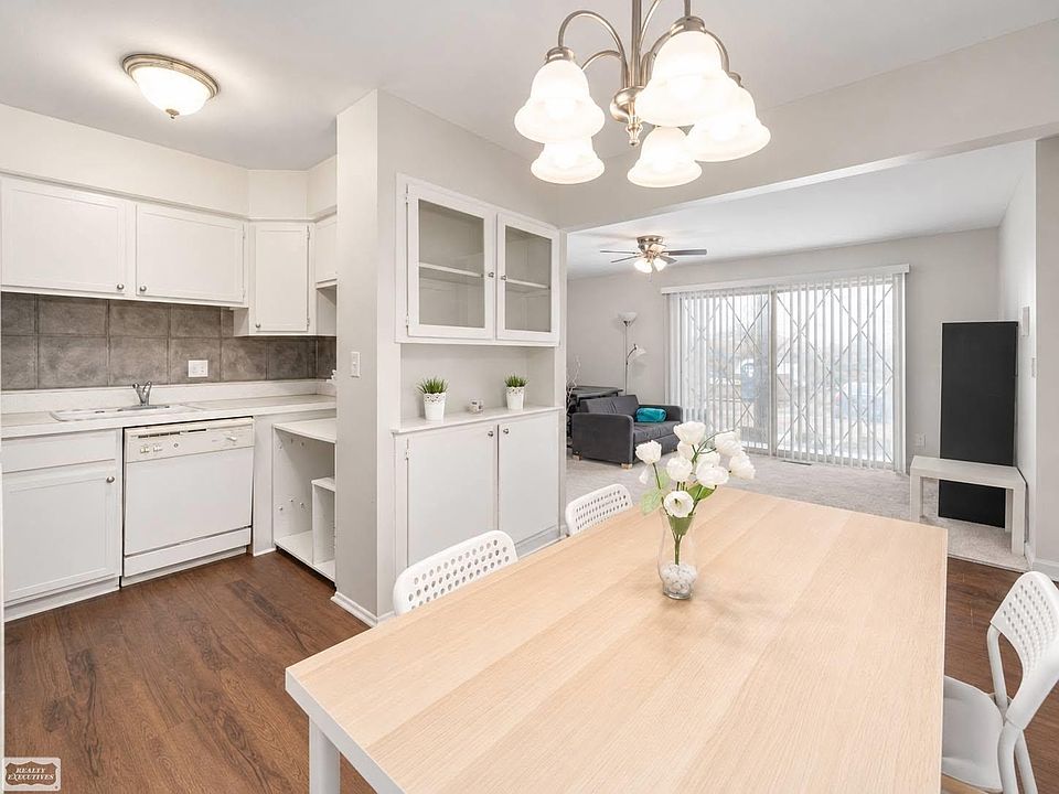 29200 Gloede Dr #135, photo 9