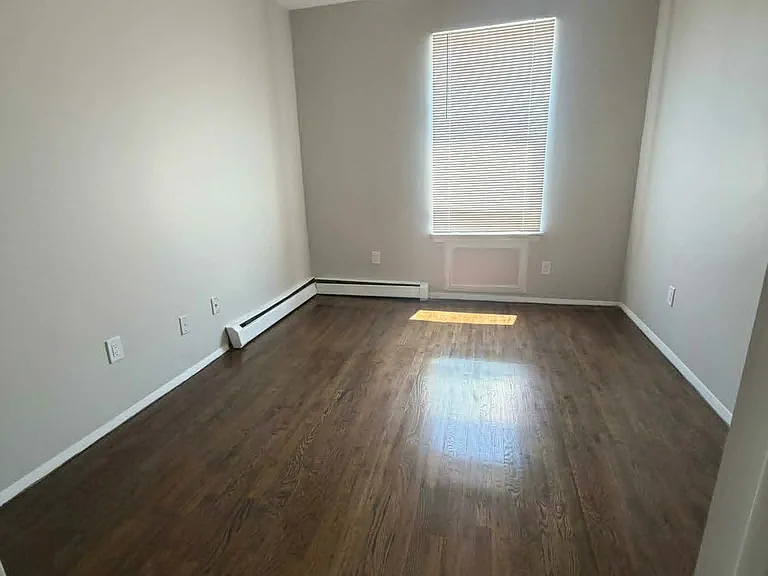 67 Brinkerhoff St #B4 — Photo 4