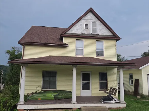 111 High St, Freeport, OH 43973