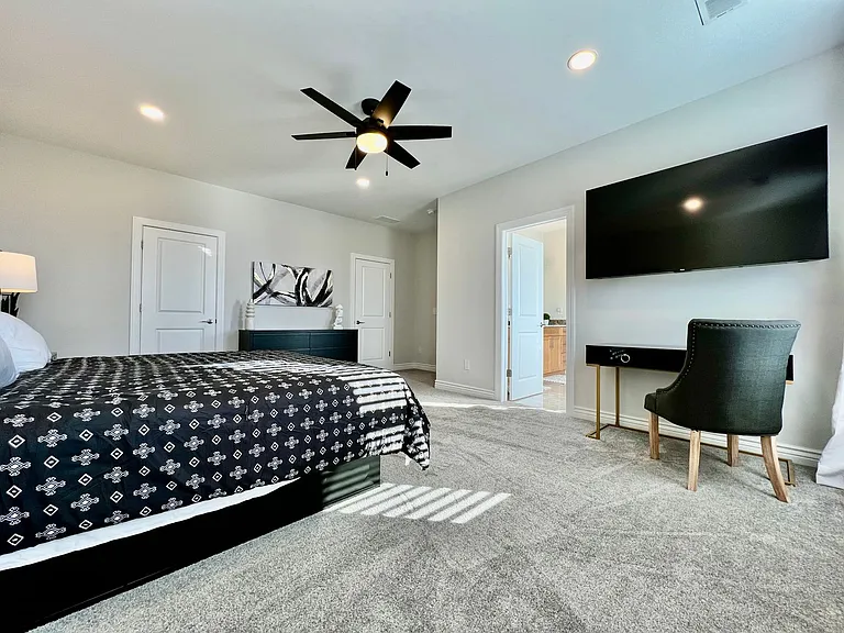 4827 Granada Ct — Photo 46