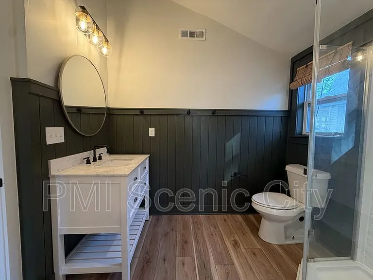 607 Franklin St — Photo 20