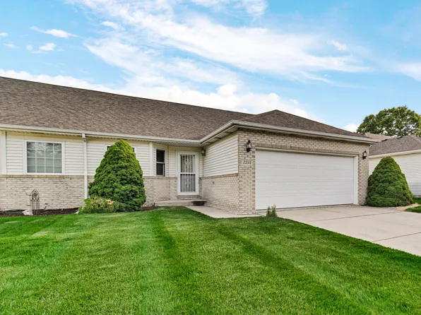 2234 Texas St, Chesterton, IN 46304