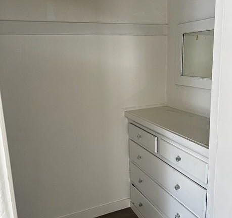 4th image of 788 Molino Ave