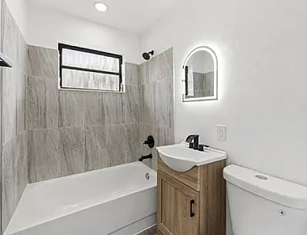 2 bed, 704 sqft, $2,450 — Photo 2