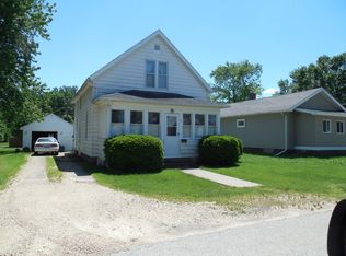 410 21st Ave, Fulton, IL 61252