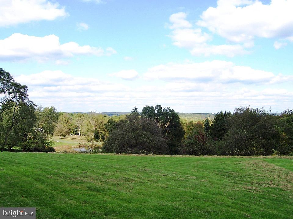 1st image of 1675 Horseshoe Park