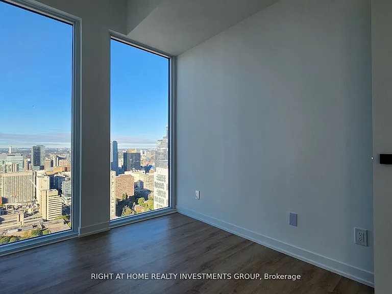 319 Jarvis St #LPH02 — Photo 21