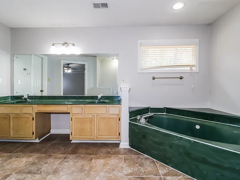 8815 Chimneyrock Blvd — Photo 15