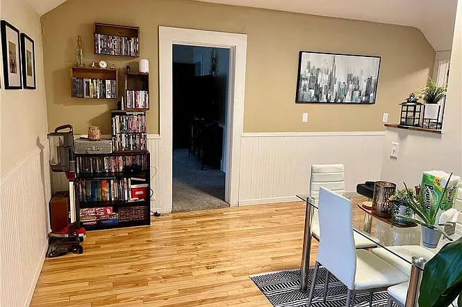 533 Putnam St #2 — Photo 9