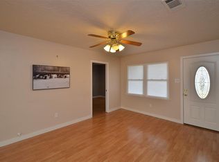 6721 Clemson St, Houston, TX 77092